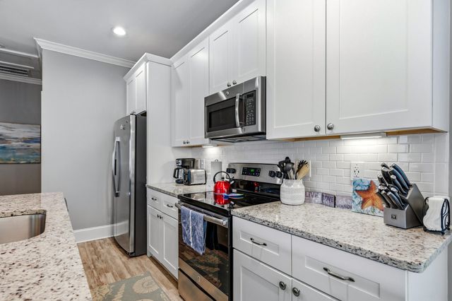 29 Sandlapper Way, Pawleys Island, SC 29585