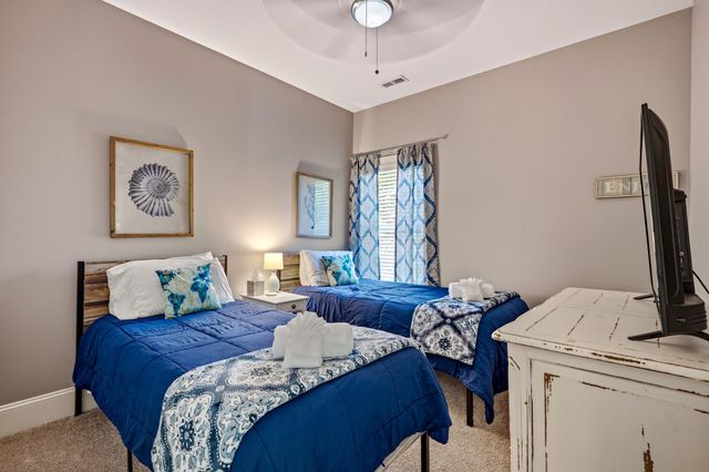 29 Sandlapper Way, Pawleys Island, SC 29585