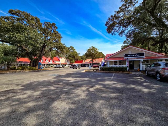 29 Sandlapper Way, Pawleys Island, SC 29585
