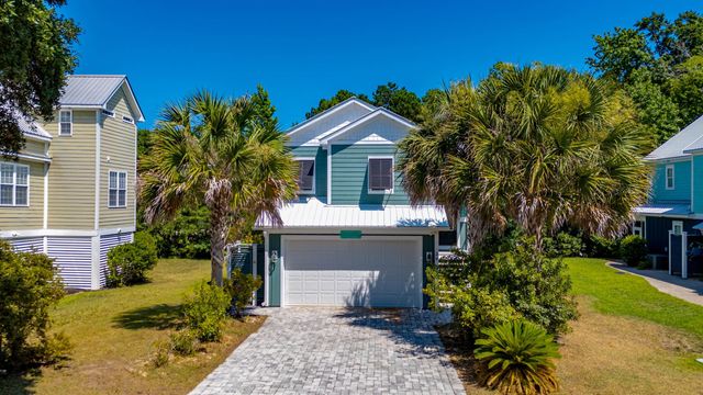 29 Sandlapper Way, Pawleys Island, SC 29585
