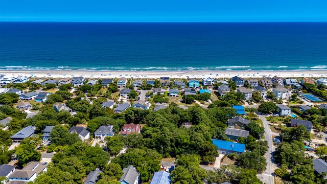 29 Sandlapper Way, Pawleys Island, SC 29585