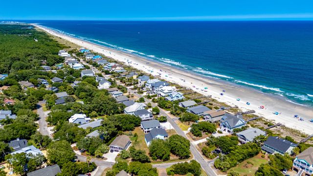 29 Sandlapper Way, Pawleys Island, SC 29585