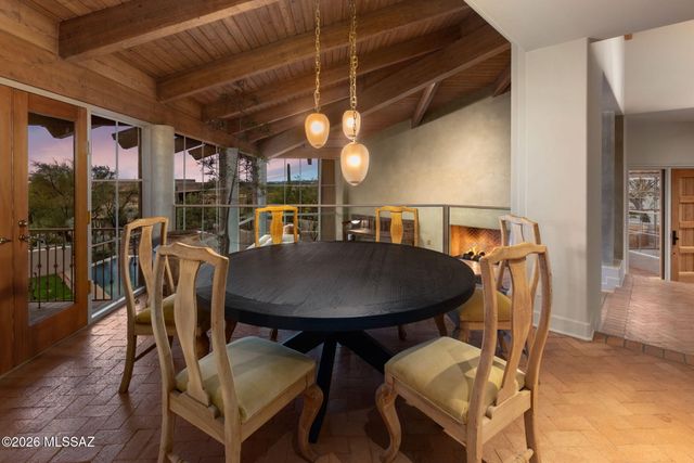 6482 N Ventana Canyon Drive, Tucson, AZ 85750