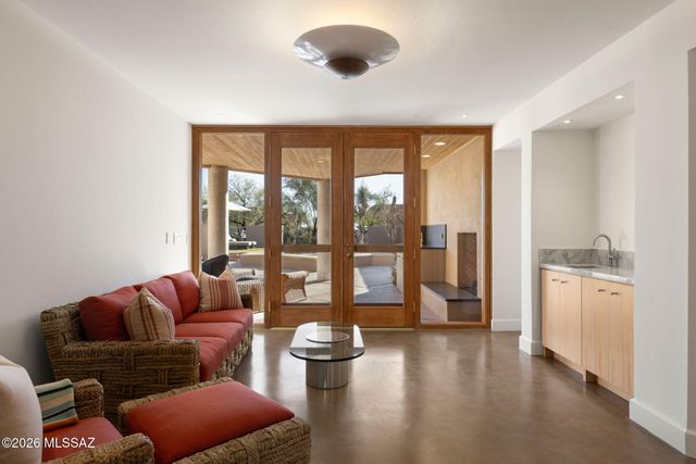 6482 N Ventana Canyon Drive, Tucson, AZ 85750