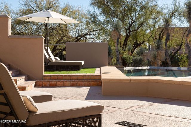 6482 N Ventana Canyon Drive, Tucson, AZ 85750