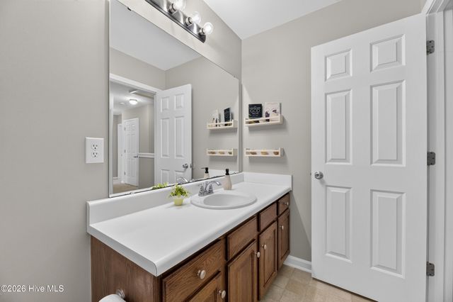 1049 Jade Lane, Winterville, NC 28590