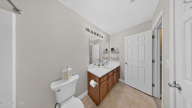 1049 Jade Lane, Winterville, NC 28590