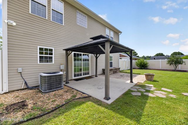 1049 Jade Lane, Winterville, NC 28590