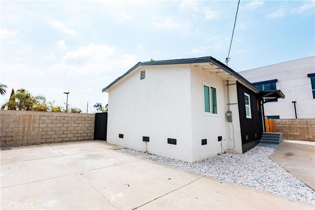 784 E Walton Street A, Signal Hill, CA 90755