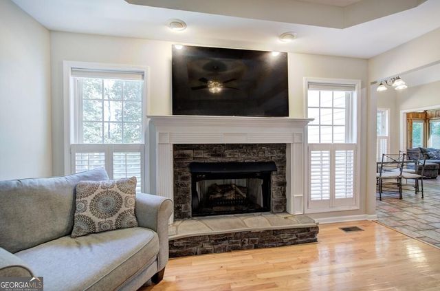 1082 Fieldstone Drive, Canton, GA 30114