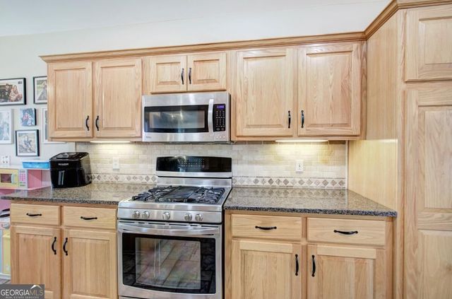 1082 Fieldstone Drive, Canton, GA 30114