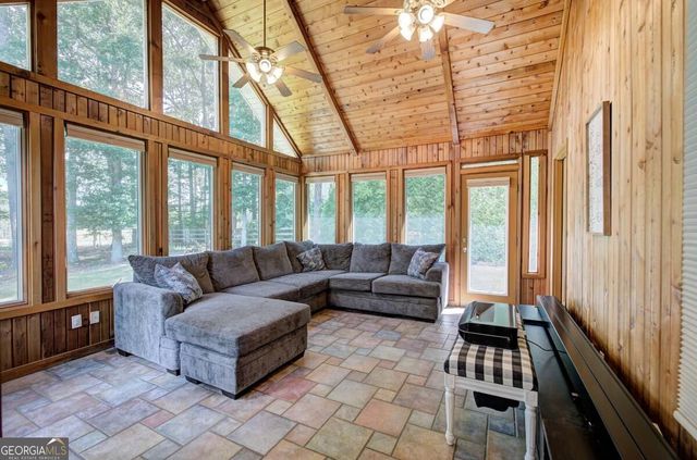 1082 Fieldstone Drive, Canton, GA 30114
