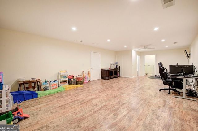 1082 Fieldstone Drive, Canton, GA 30114