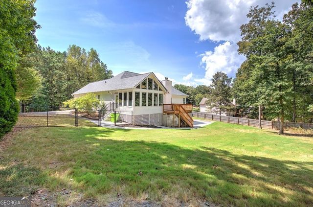 1082 Fieldstone Drive, Canton, GA 30114