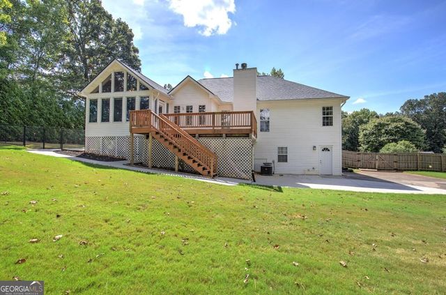 1082 Fieldstone Drive, Canton, GA 30114