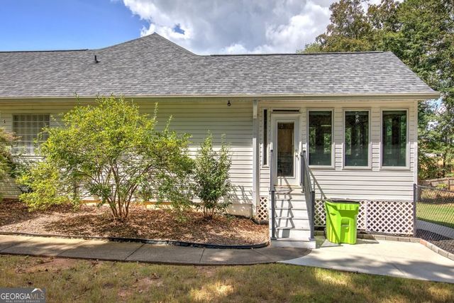 1082 Fieldstone Drive, Canton, GA 30114