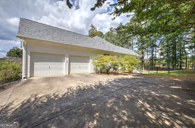 1082 Fieldstone Drive, Canton, GA 30114