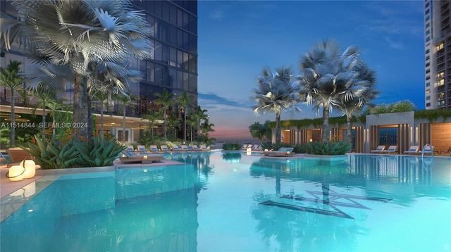 300 N Biscayne Boulevard 7501, Miami, FL 33132