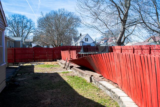 1613 20th Avenue, Rock Island, IL 61201