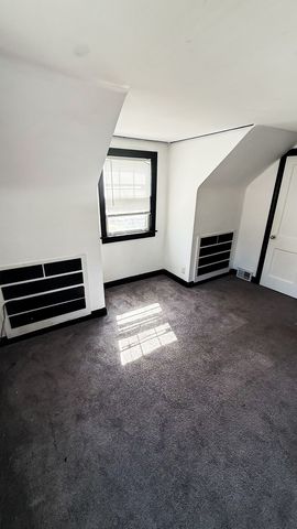 1613 20th Avenue, Rock Island, IL 61201