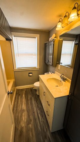 1613 20th Avenue, Rock Island, IL 61201