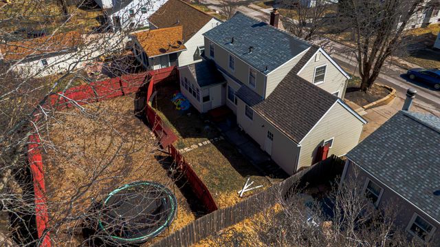 1613 20th Avenue, Rock Island, IL 61201