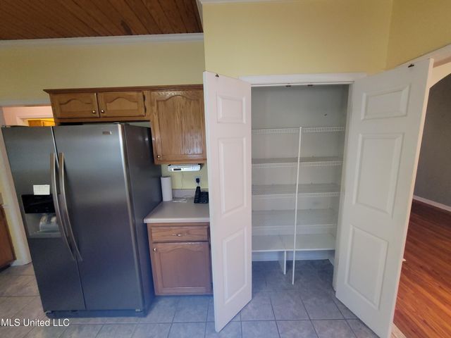 13165 Coldwater Drive, Olive Branch, MS 38654