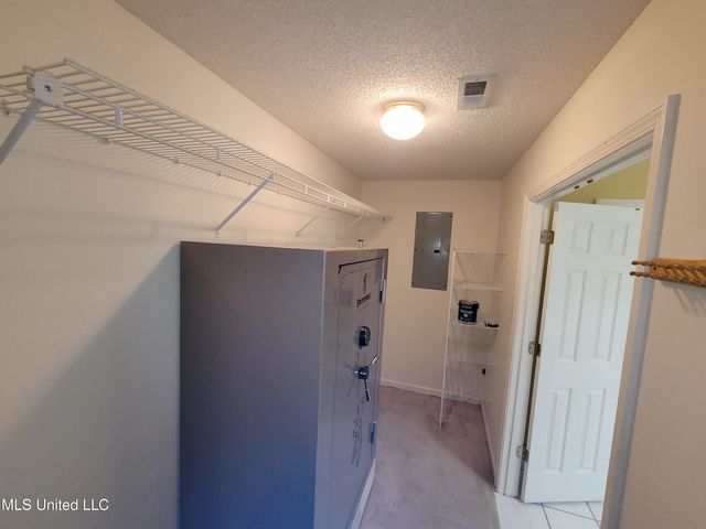 13165 Coldwater Drive, Olive Branch, MS 38654