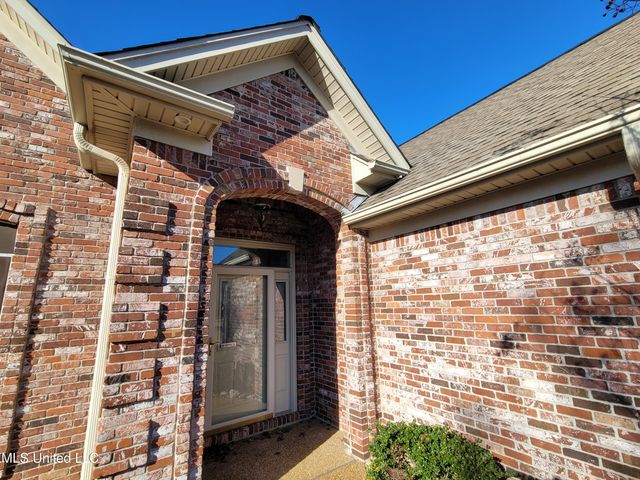 13165 Coldwater Drive, Olive Branch, MS 38654