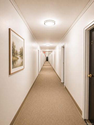 131-11 kew gardens Road 4H, Richmond Hill, NY 11418