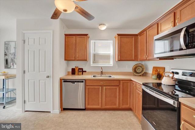 135 SUNBURY WAY, Red Lion, PA 17356