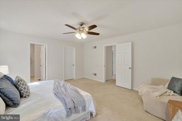 135 SUNBURY WAY, Red Lion, PA 17356
