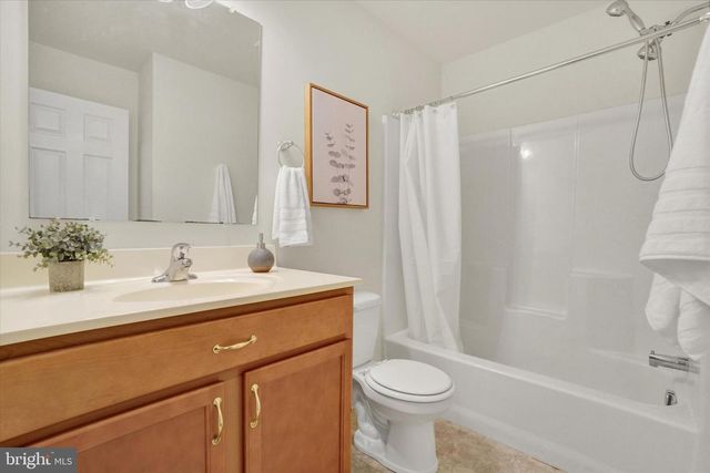 135 SUNBURY WAY, Red Lion, PA 17356