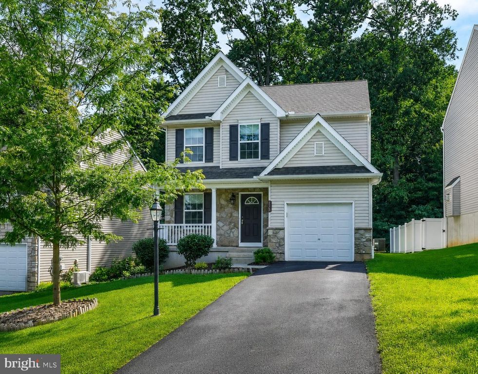 135 SUNBURY WAY, Red Lion, PA 17356