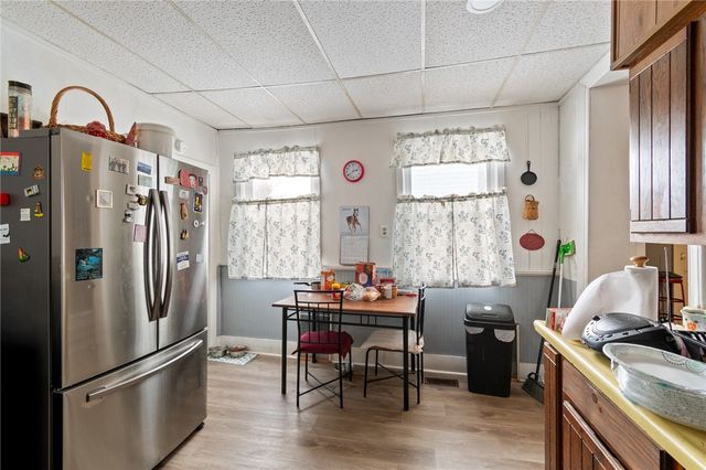 100 Broad Street, Lyons, NY 14489