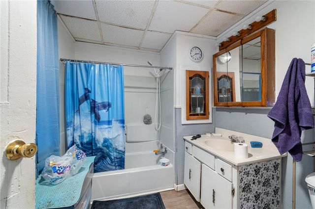 100 Broad Street, Lyons, NY 14489