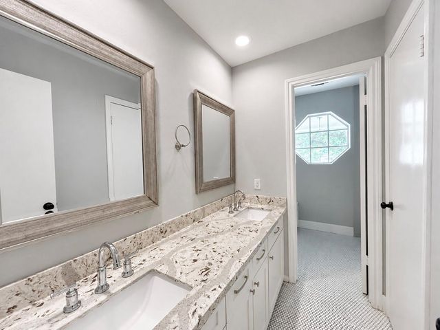 11642 Trailmont Drive, Houston, TX 77077