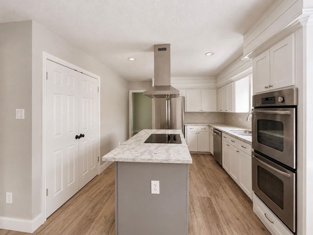 11642 Trailmont Drive, Houston, TX 77077