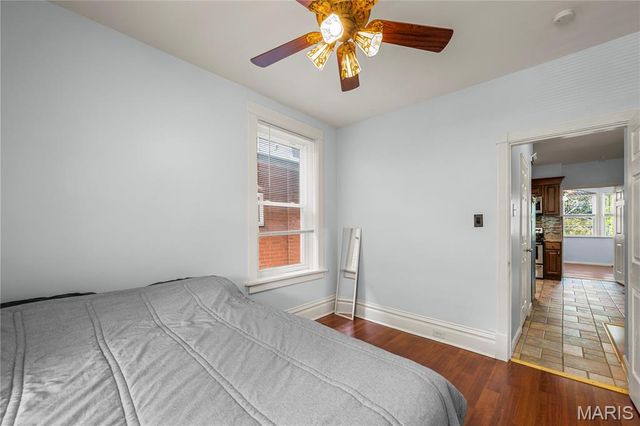 5537 Devonshire Avenue, St Louis, MO 63109