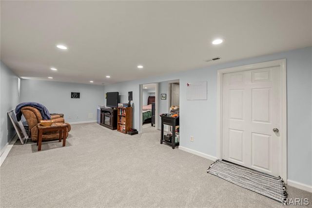 5537 Devonshire Avenue, St Louis, MO 63109