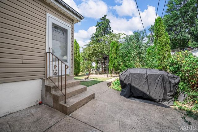5537 Devonshire Avenue, St Louis, MO 63109