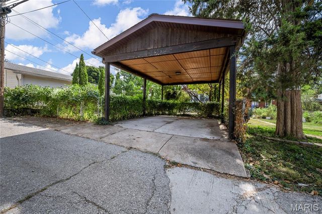 5537 Devonshire Avenue, St Louis, MO 63109