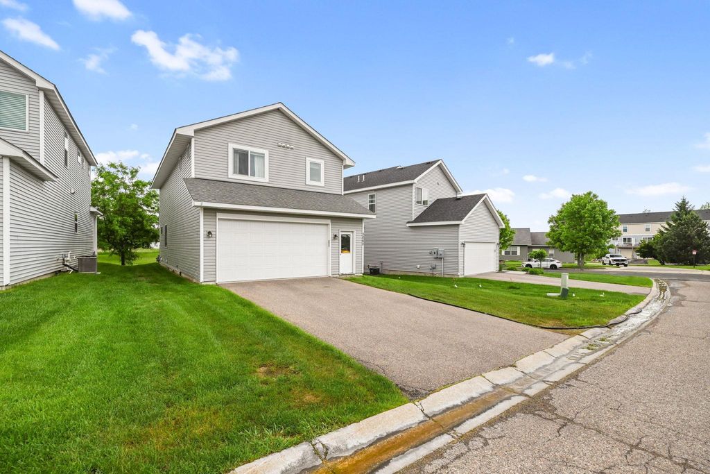 3062 Walden Drive, Chaska, MN 55318 — photo 3
