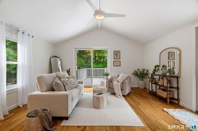 32 Sunset Terrace, Essex, CT 06426