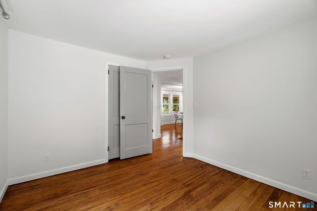 32 Sunset Terrace, Essex, CT 06426