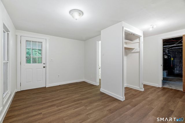 32 Sunset Terrace, Essex, CT 06426