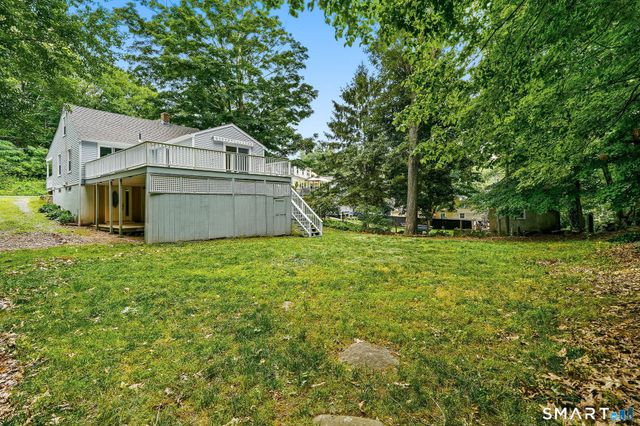 32 Sunset Terrace, Essex, CT 06426