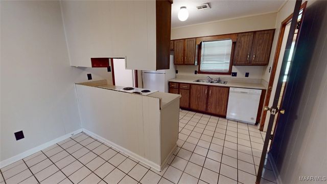 2112 COTTINGHAM Drive, Montgomery, AL 36106