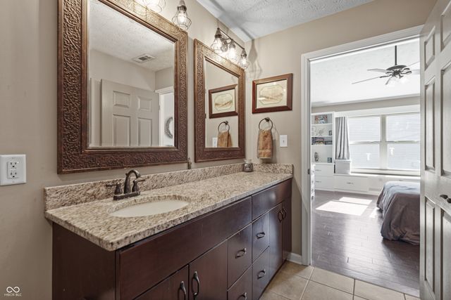 11505 Grassy Court 102, Fishers, IN 46037