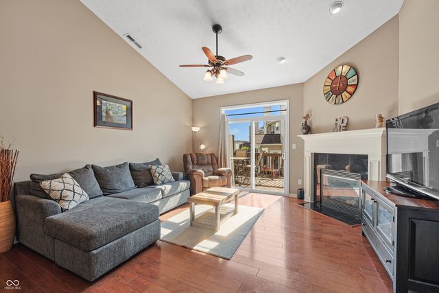 11505 Grassy Court 102, Fishers, IN 46037